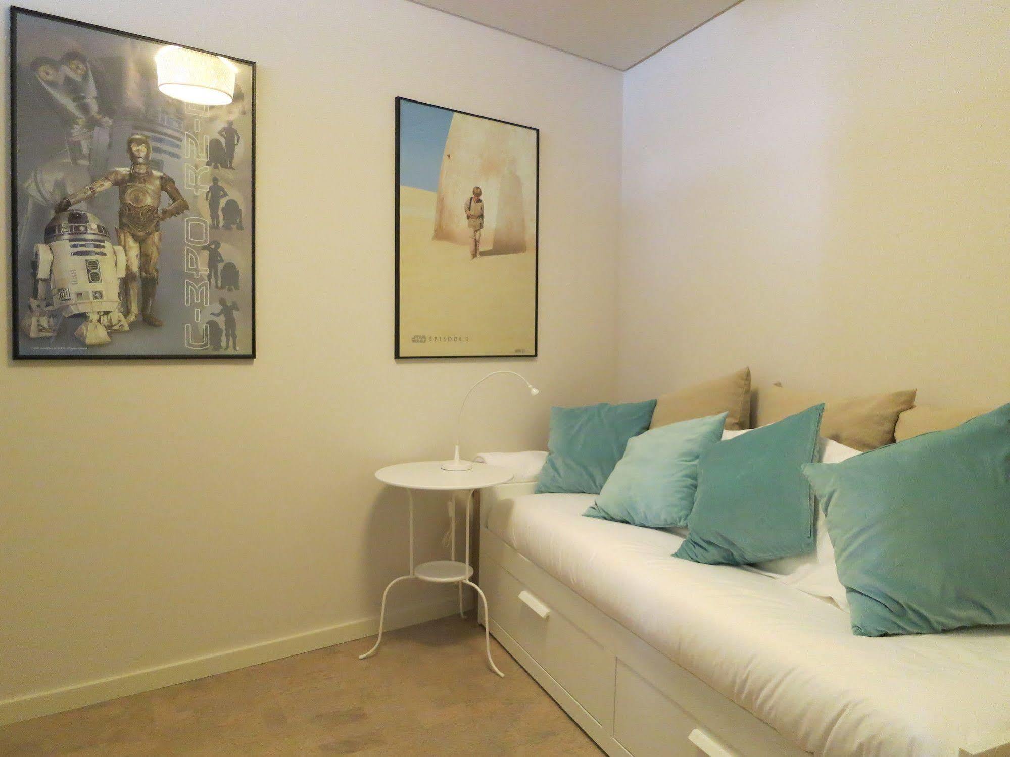 Ribeira Cinema Apartments ポルト エクステリア 写真