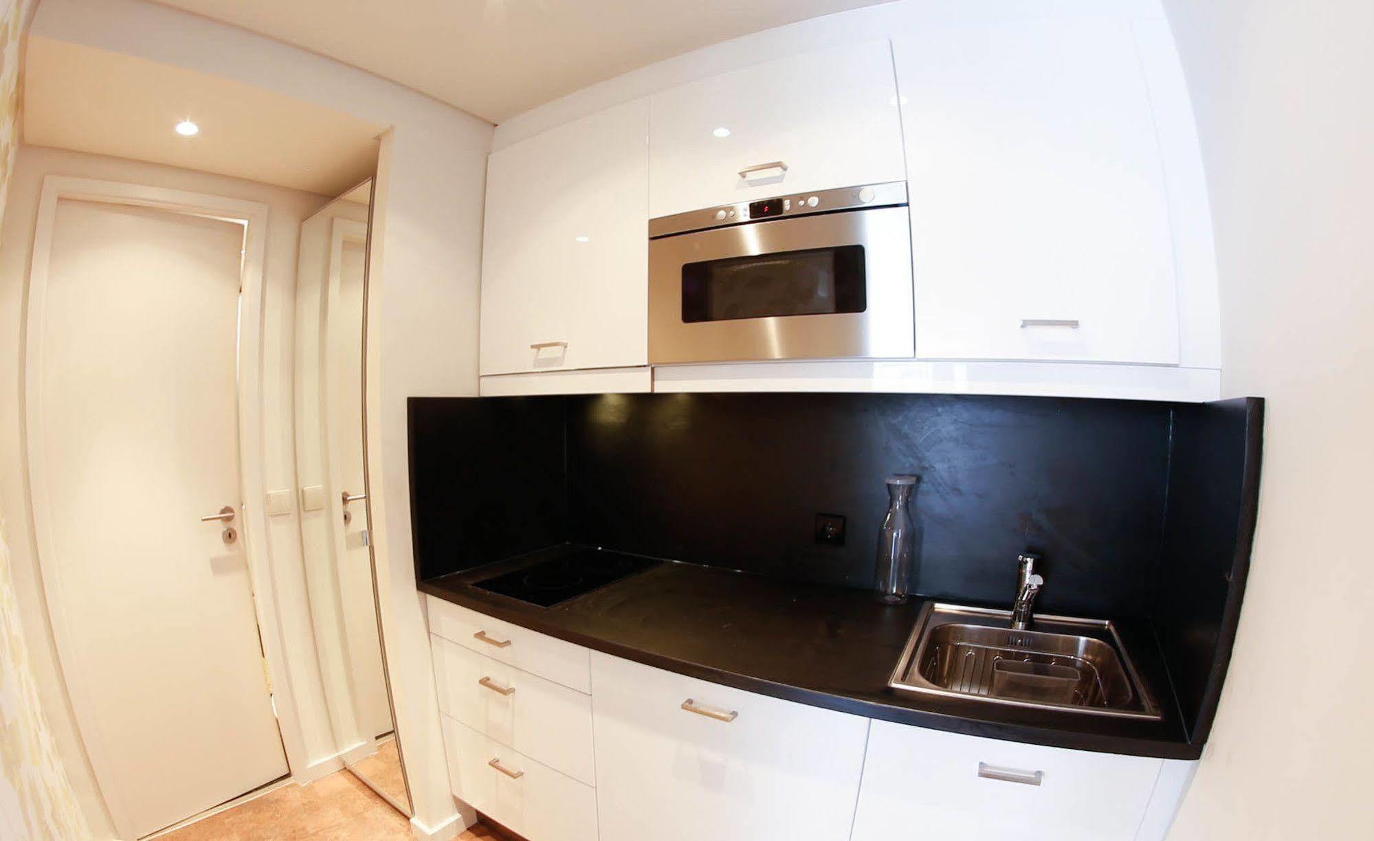 Ribeira Cinema Apartments ポルト エクステリア 写真