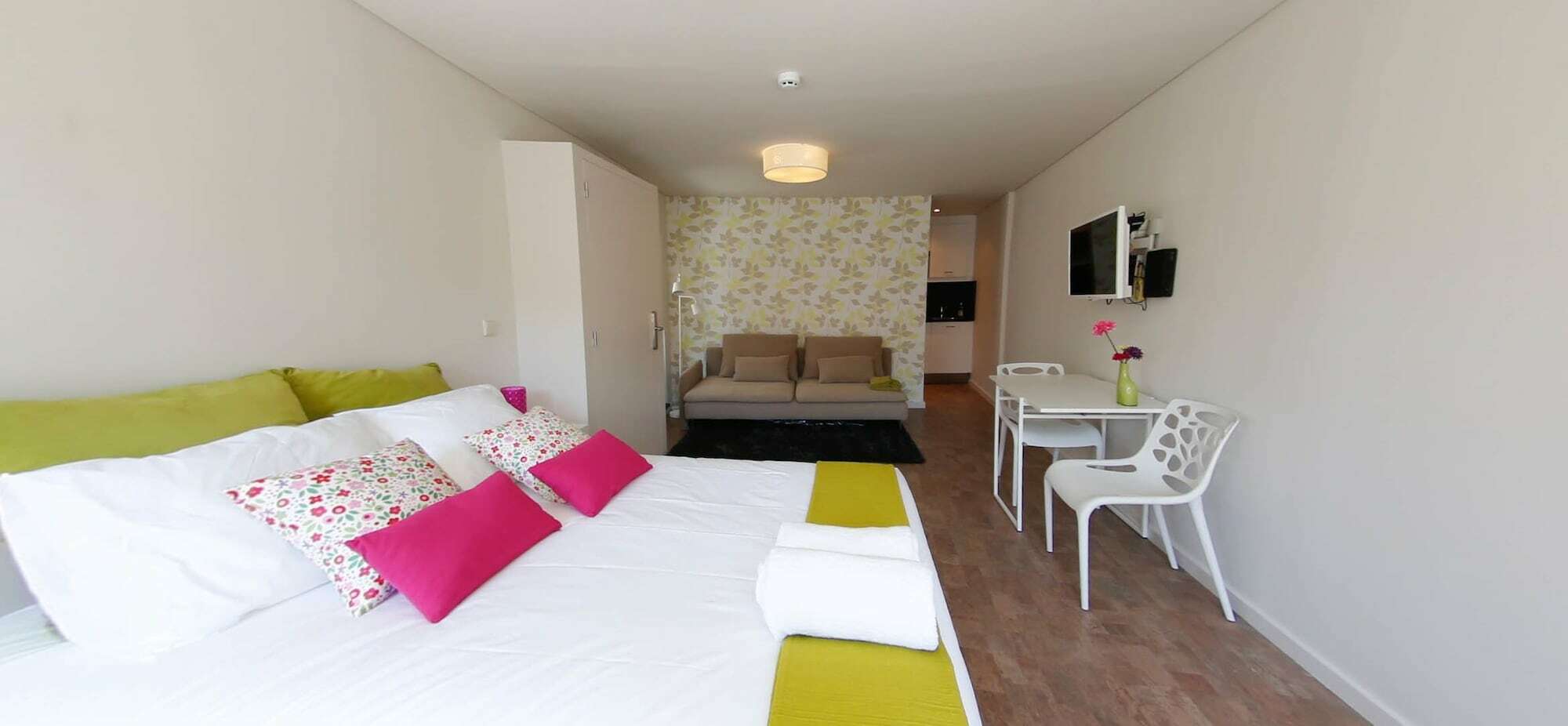 Ribeira Cinema Apartments ポルト エクステリア 写真